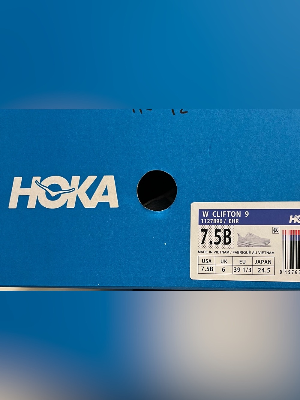 Hoka Unisex Athletic Running Shoes - Clean Design - Picture 8 of 8